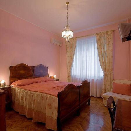 Casa Ferrari Bed & Breakfast Sofya Dış mekan fotoğraf