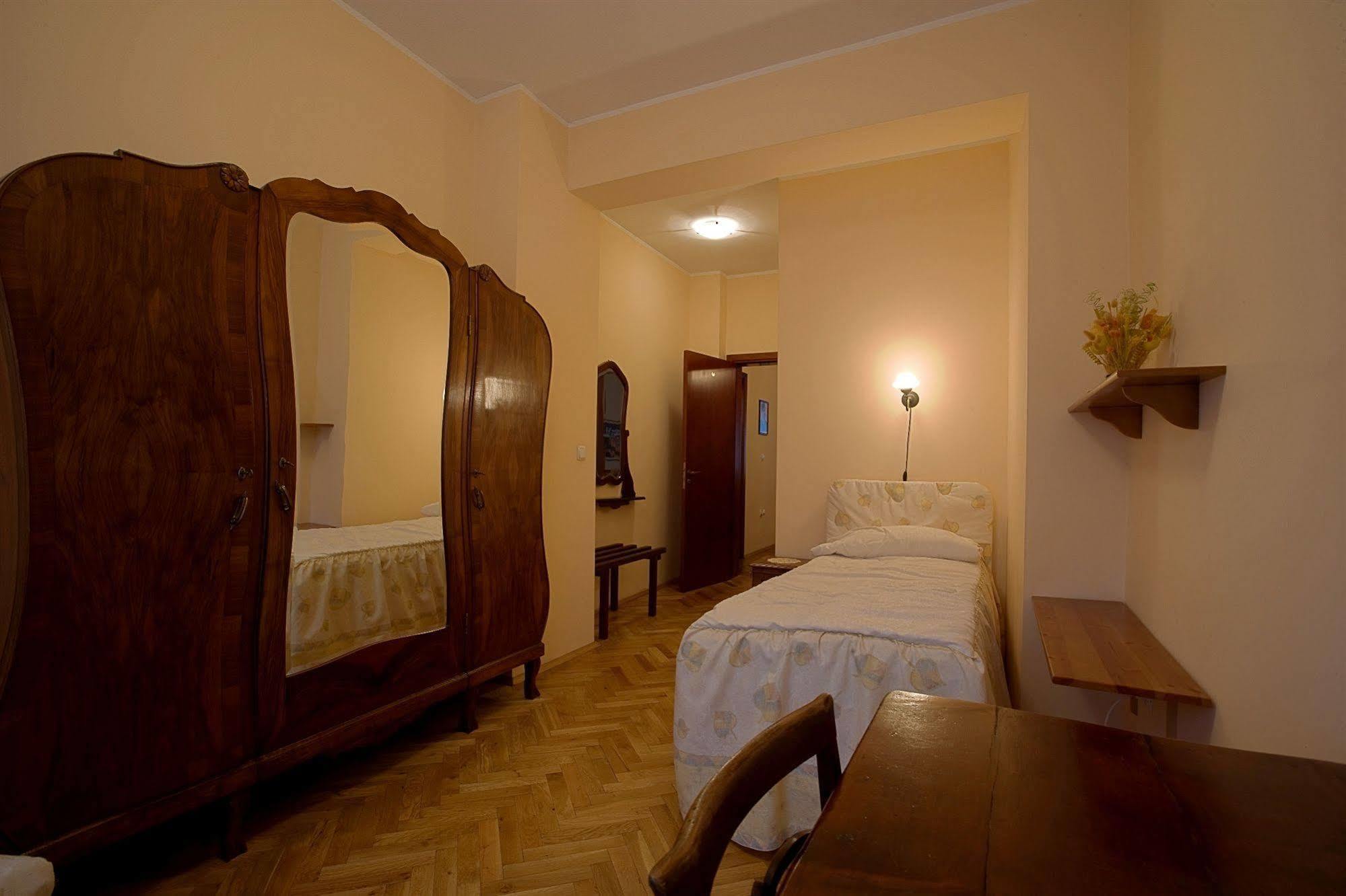 Casa Ferrari Bed & Breakfast Sofya Dış mekan fotoğraf