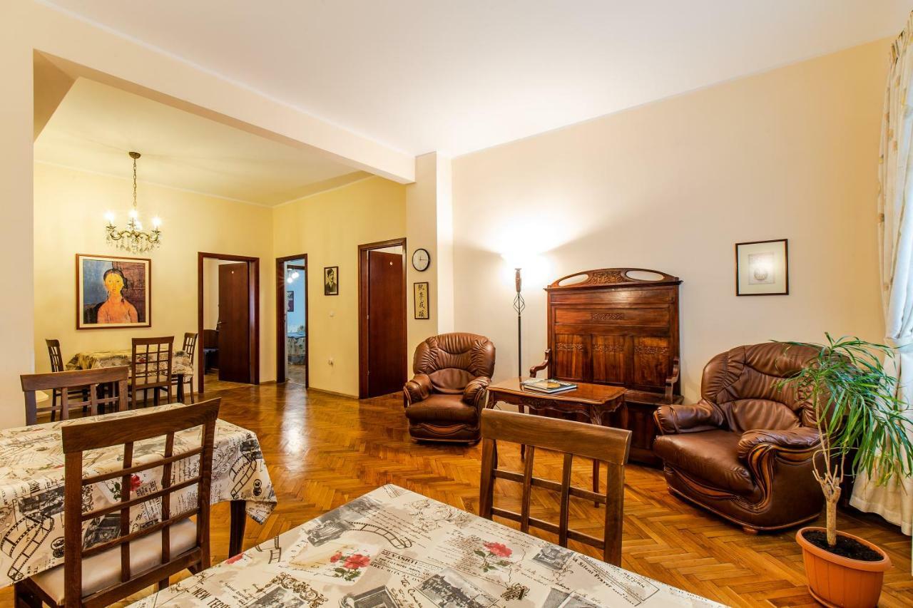 Casa Ferrari Bed & Breakfast Sofya Dış mekan fotoğraf